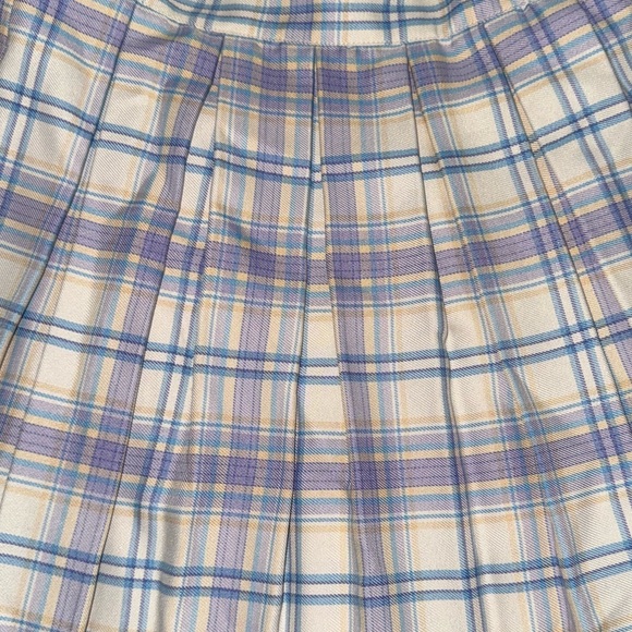 Cali 1850: Pleated Plaid Preppy Mini-Skirt: Purple & White: Large - Picture 3 of 3